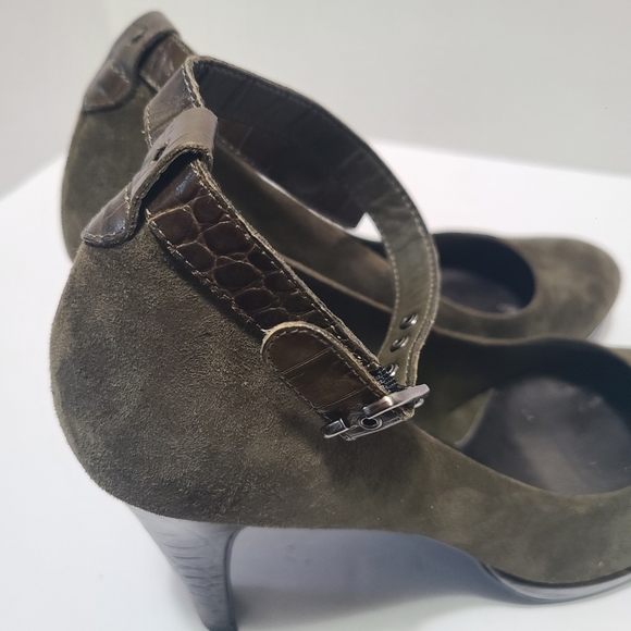 Linea Paolo Suede Pump with Ankle Strap Size‎ 11.5 main image 3
